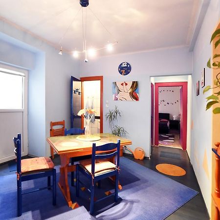 Apartment Orange Purple Blue ซาเกร็บ ภายนอก รูปภาพ