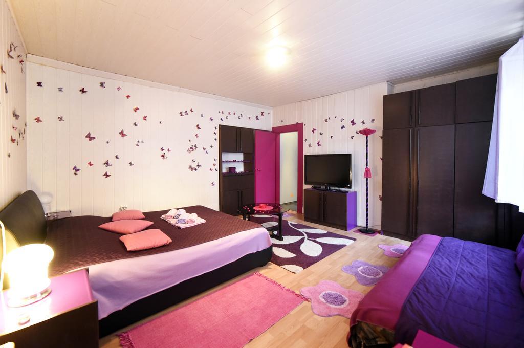 Apartment Orange Purple Blue ซาเกร็บ ภายนอก รูปภาพ
