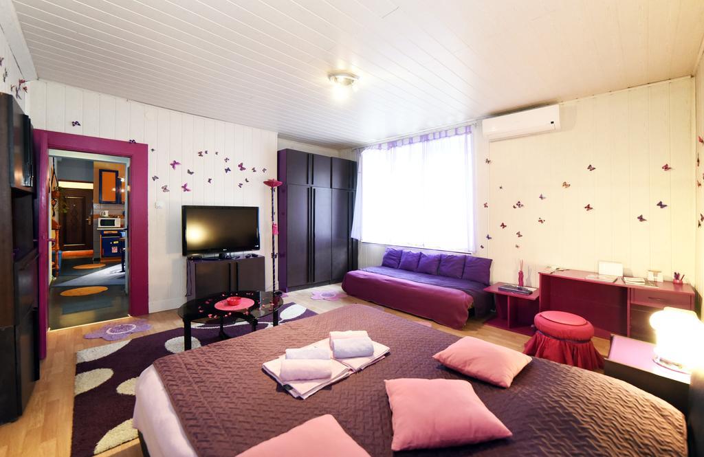 Apartment Orange Purple Blue ซาเกร็บ ภายนอก รูปภาพ