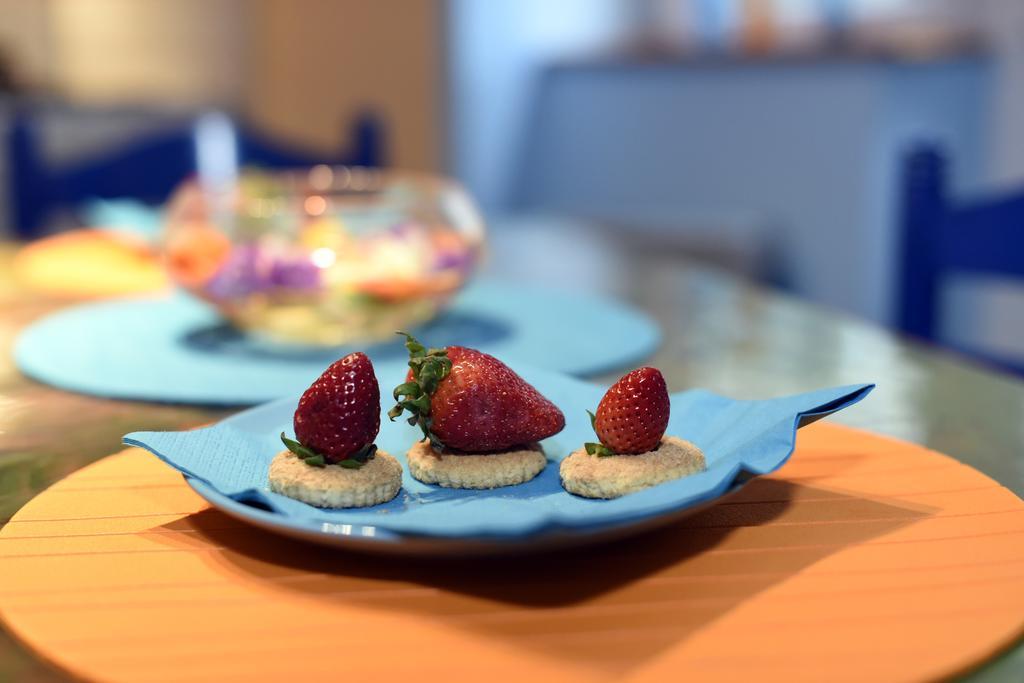 Apartment Orange Purple Blue ซาเกร็บ ภายนอก รูปภาพ