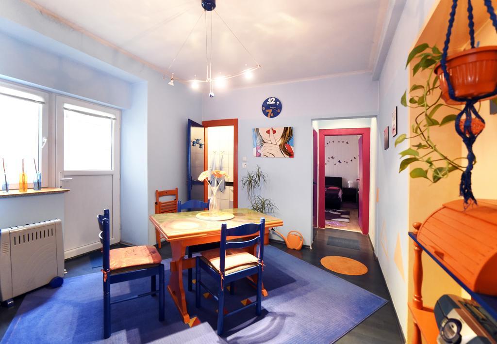 Apartment Orange Purple Blue ซาเกร็บ ภายนอก รูปภาพ